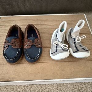 Lot of 2 Baby / Toddler Shoes - loafer and walkers - Sz 5 (6-12 months)
